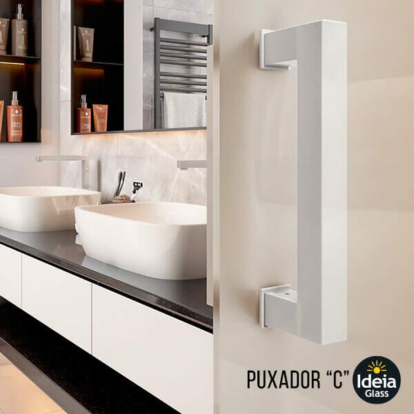 Puxador C quadrado